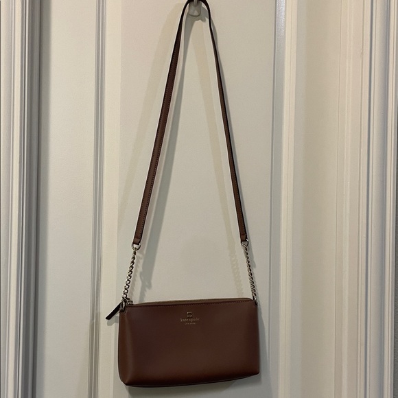 kate spade Handbags - Kate Spade Mauve / Taupe Crossbody Bag